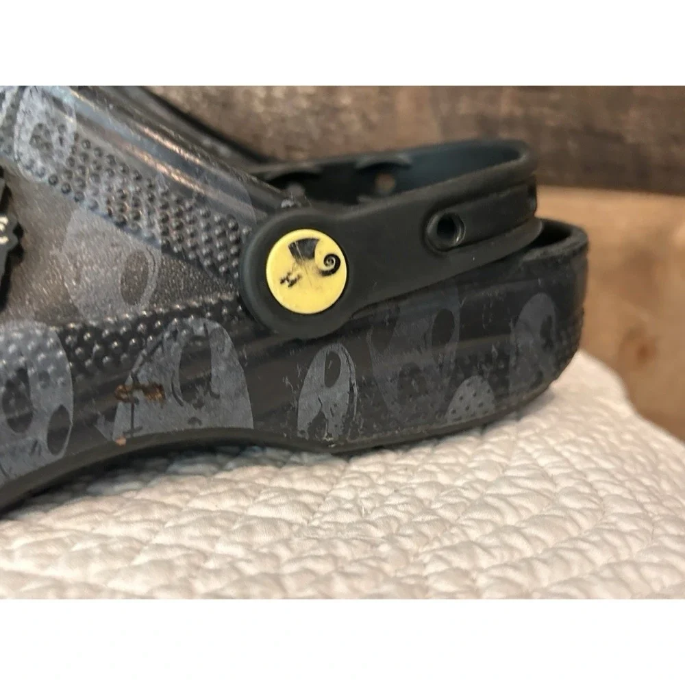 Crocs Tim Burtons‎ Nightmare Before Christmas Glow in The Dark W9 M7